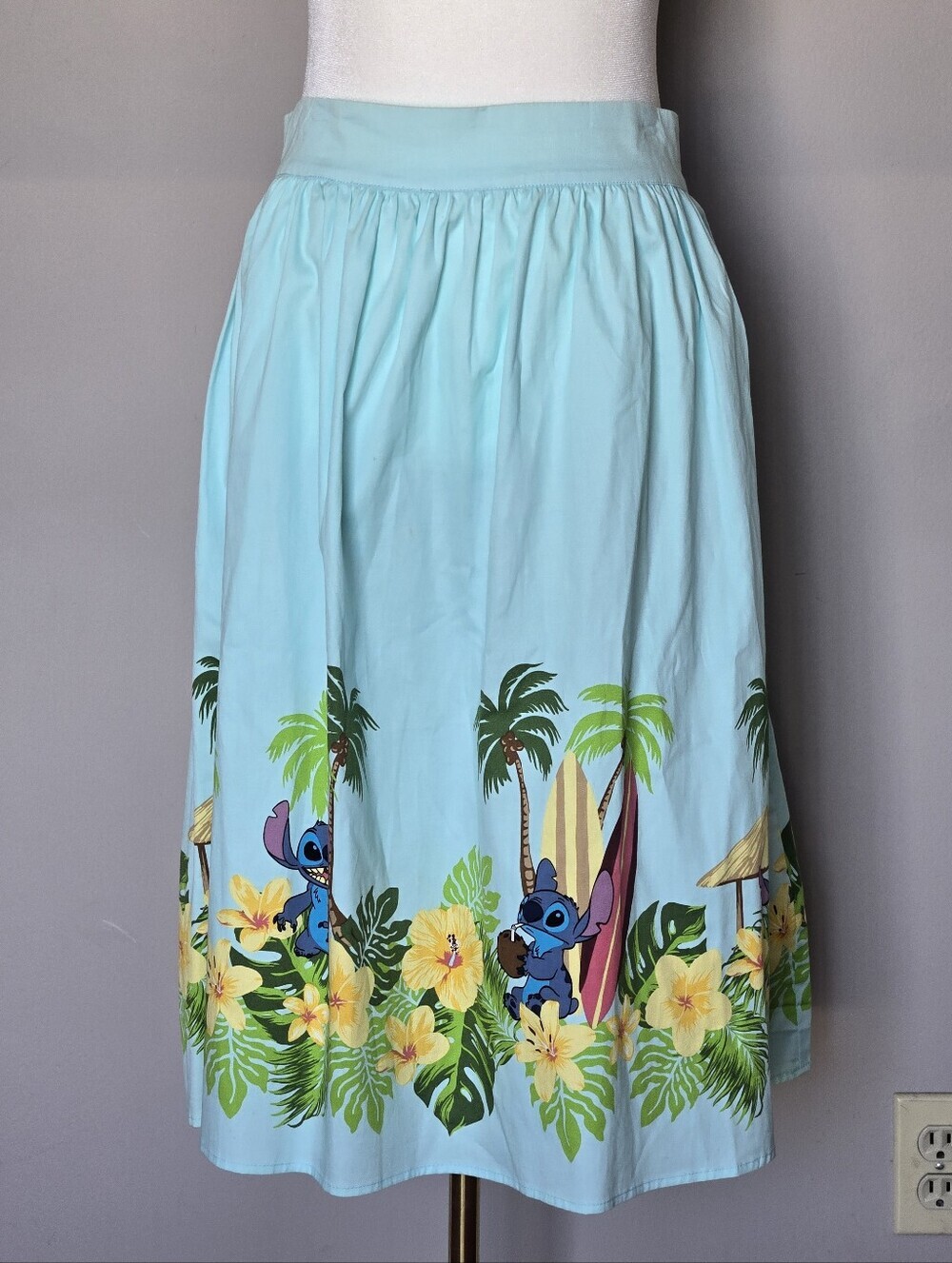 NWT Hot Topic X Disney Lilo and Stitch Retro Skirt Light Blue Hawaiian Print L